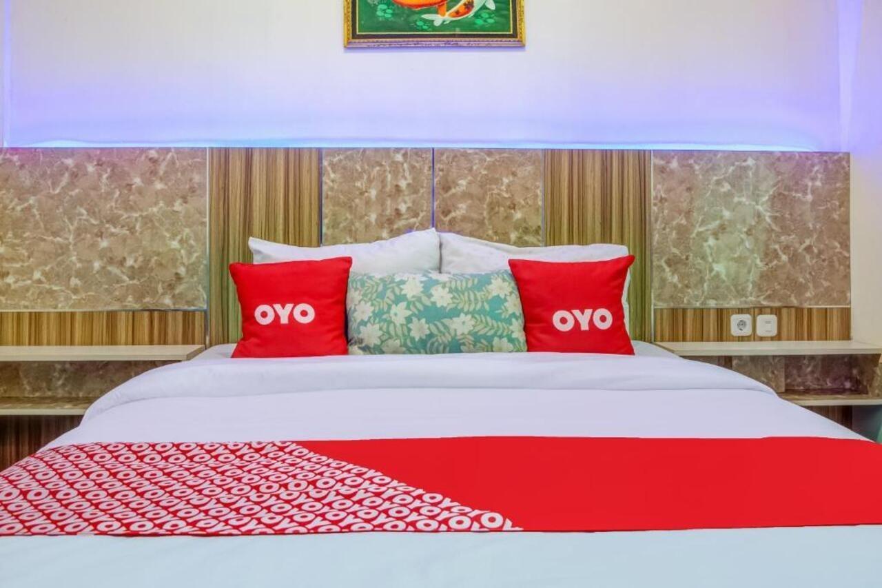 Oyo 3831 Pelangi Residence Syariah Solo Eksteriør bilde